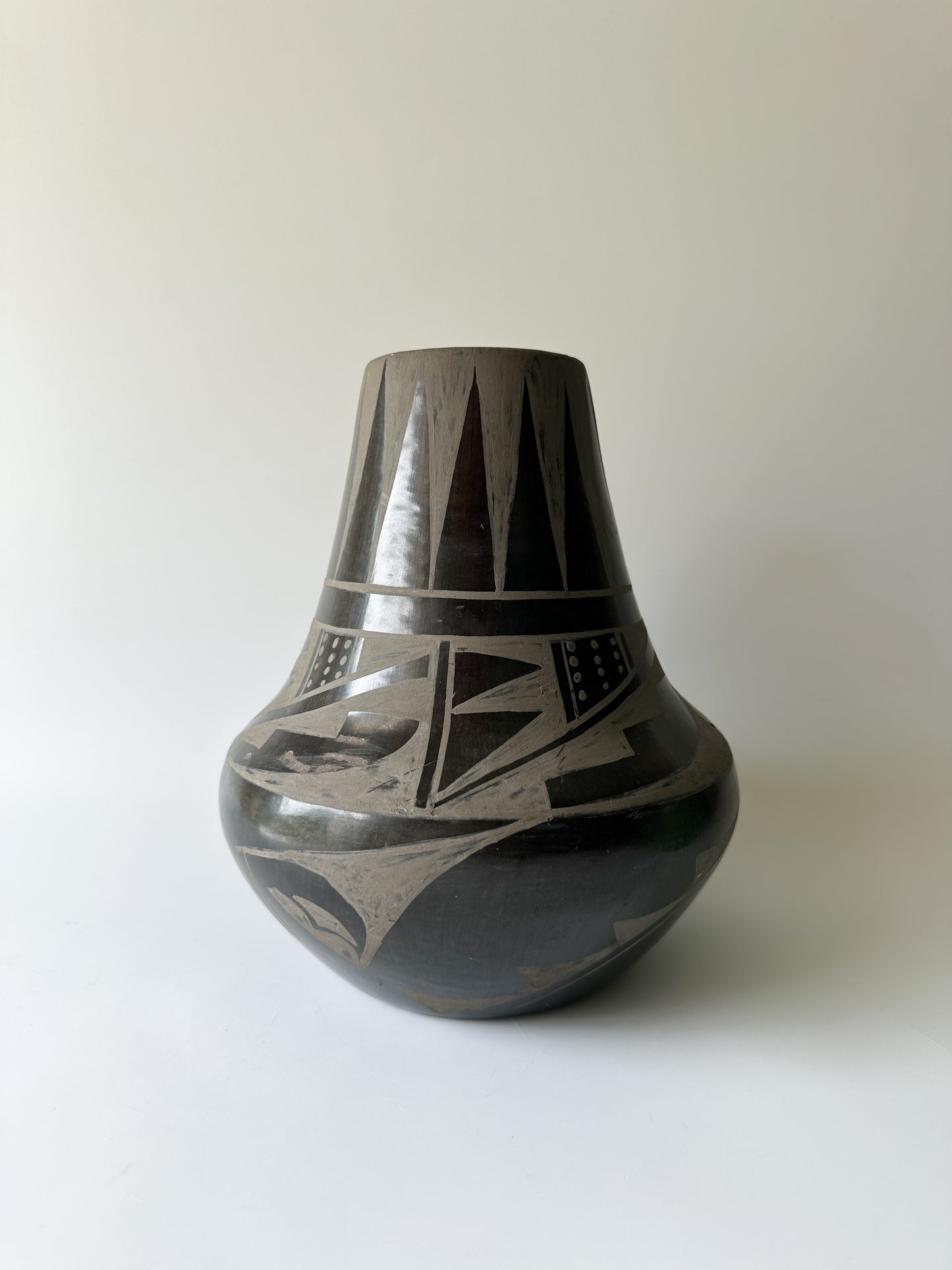 Carmelita Dunlap Black-on-black ware Pottery Vase - San Ildefonso Pueblo New Mexico