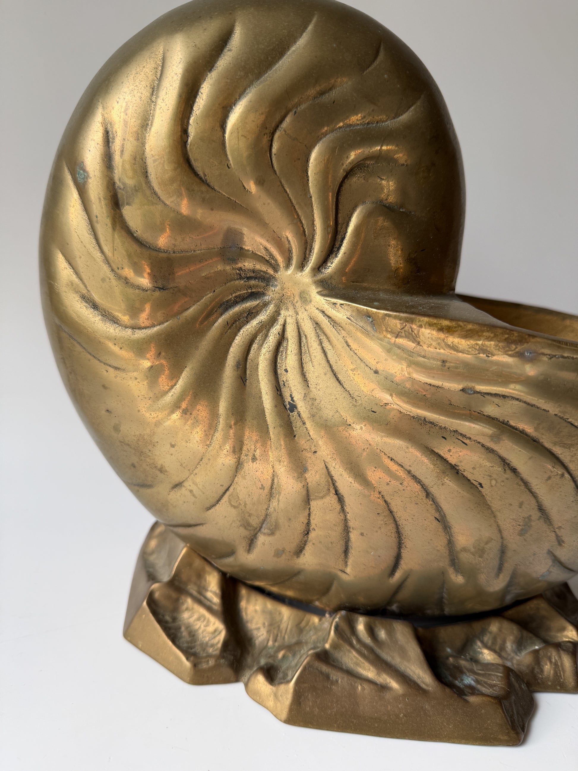 Vintage Hollywood Regency Brass Nautilus Shell Planter