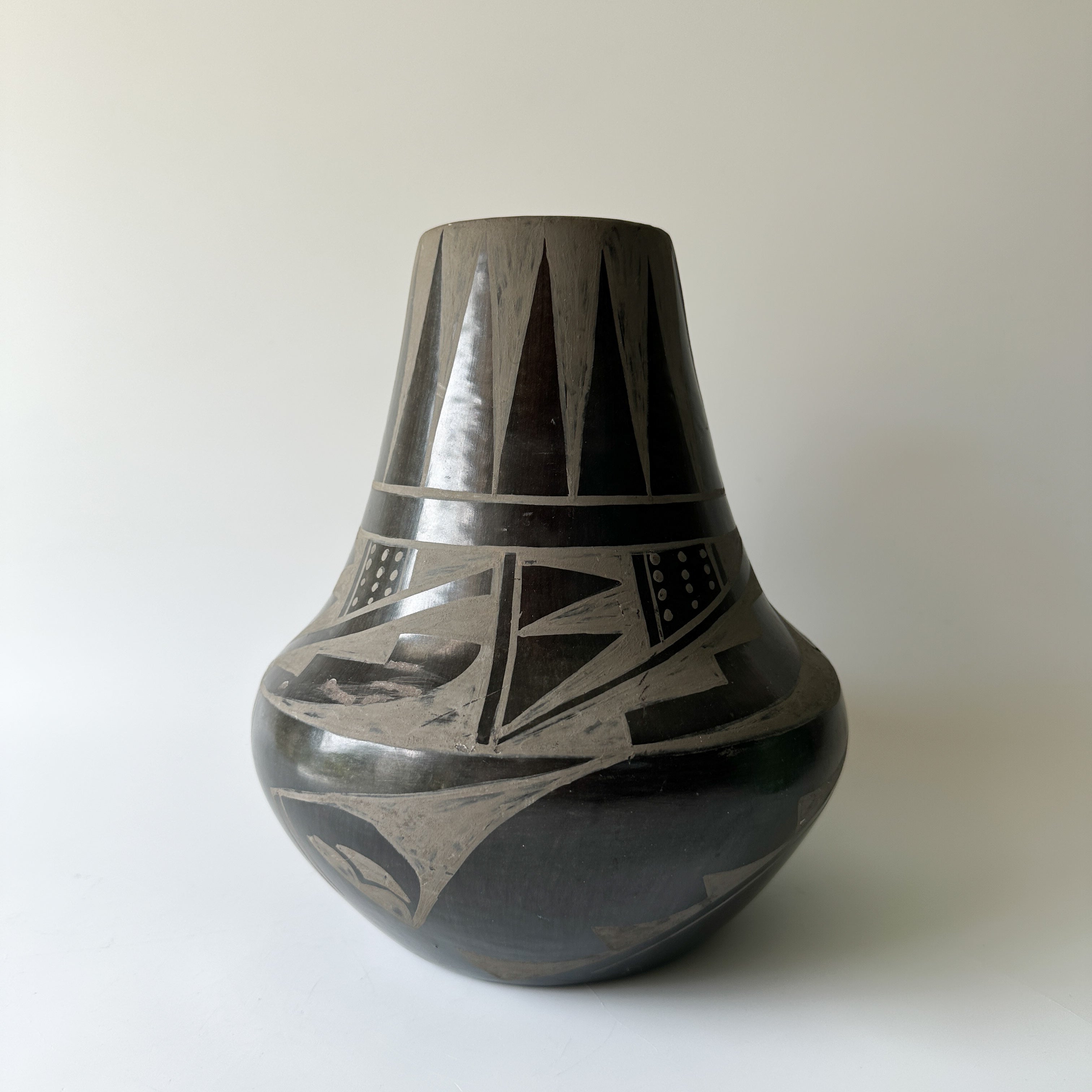Carmelita Dunlap Black-on-black ware Pottery Vase - San Ildefonso Pueblo New Mexico
