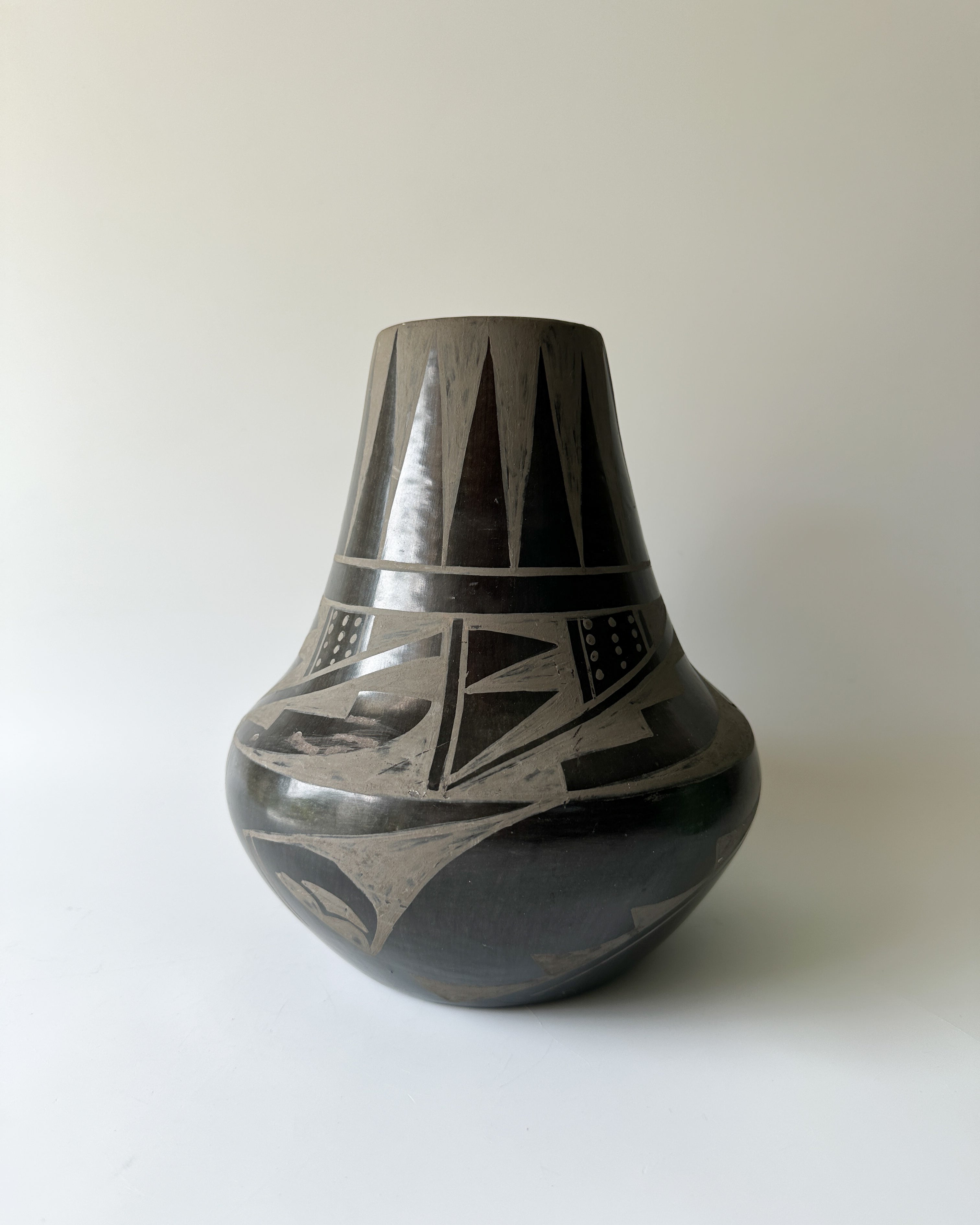 Carmelita Dunlap Black-on-black ware Pottery Vase - San Ildefonso Pueblo New Mexico