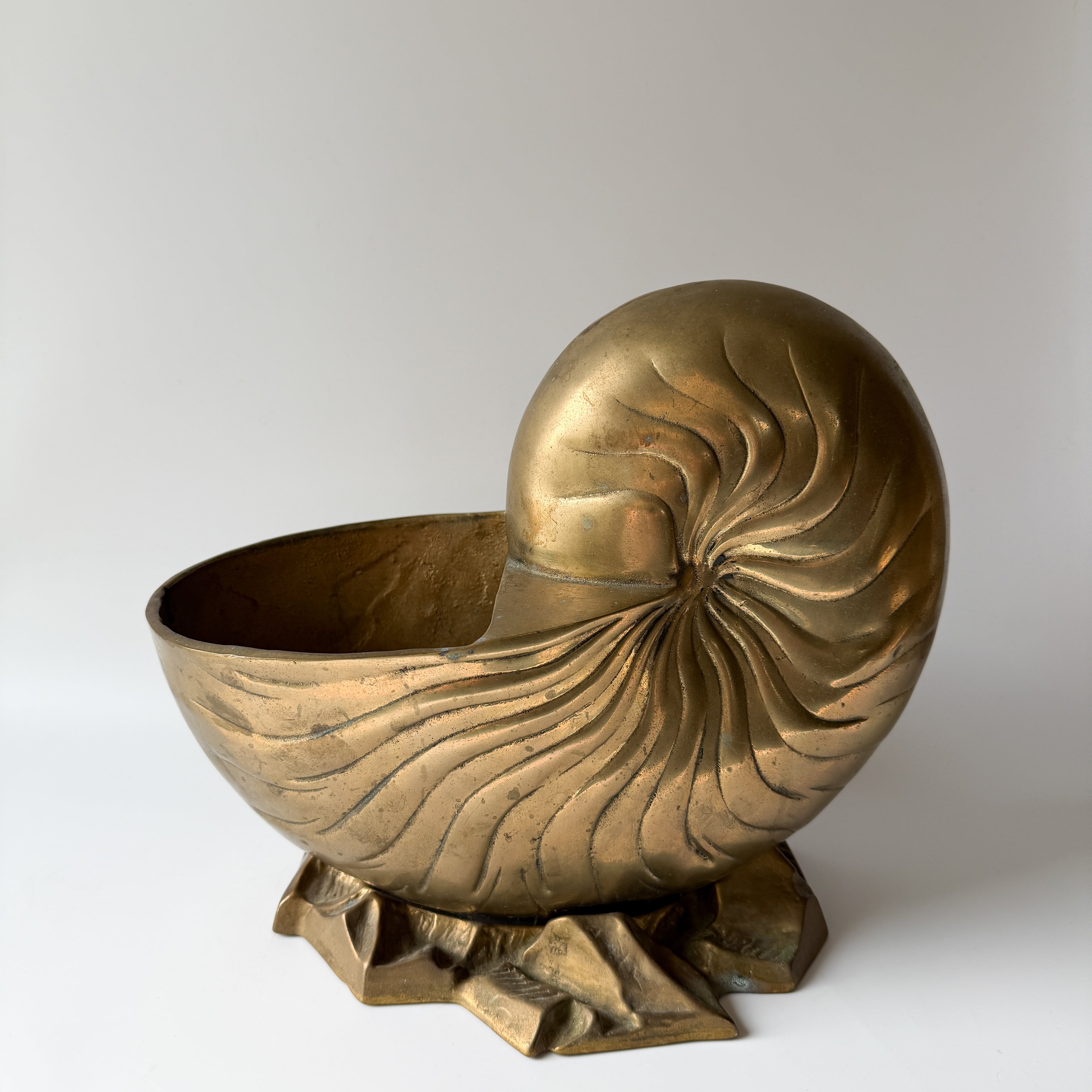 Vintage Hollywood Regency Brass Nautilus Shell Planter