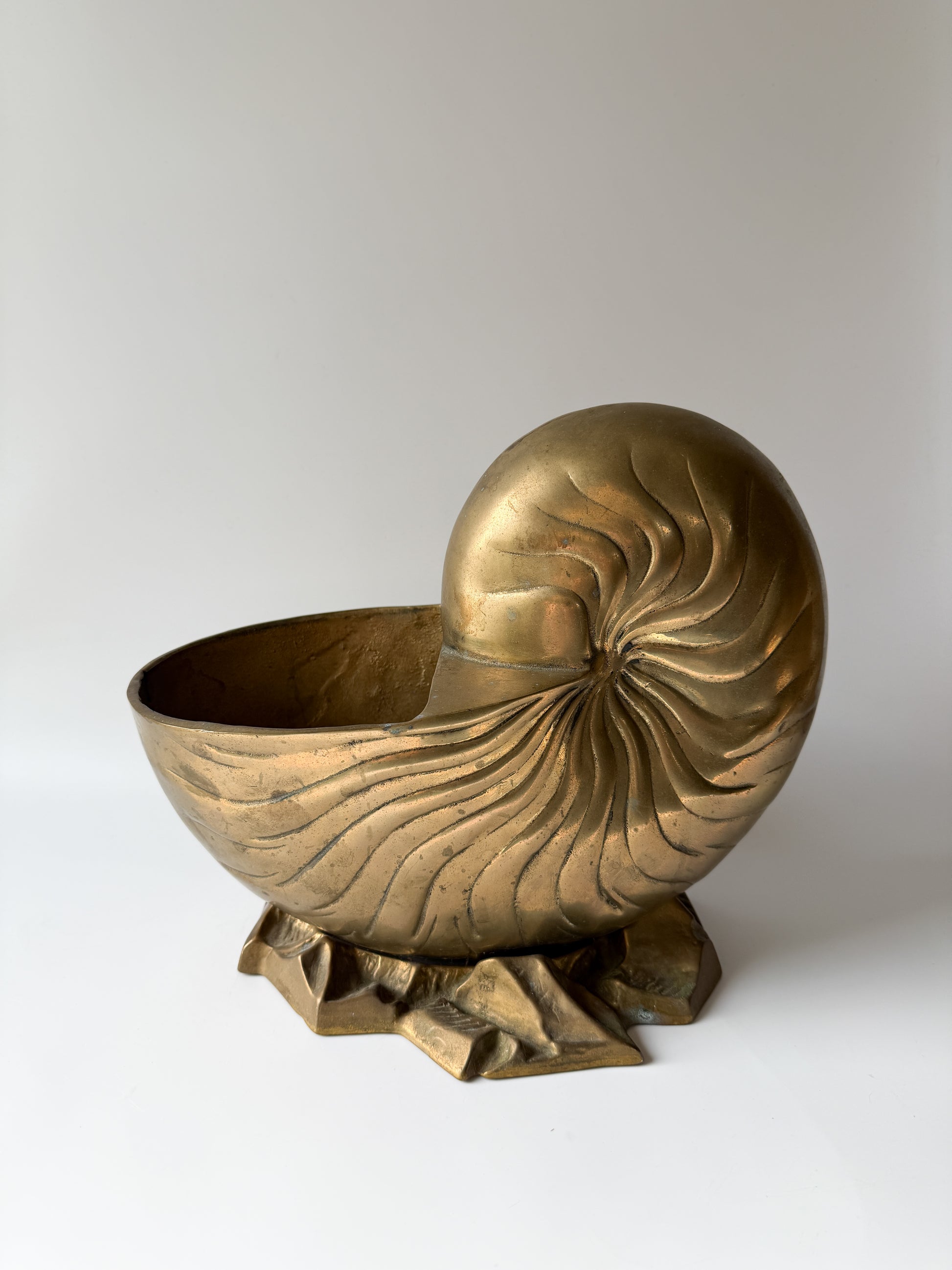 Vintage Hollywood Regency Brass Nautilus Shell Planter