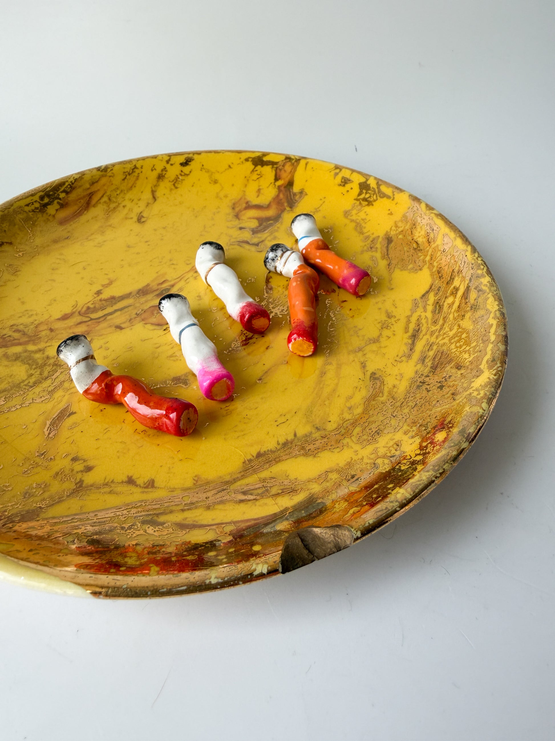 Clay Lipstick Cigarettes (1 piece)