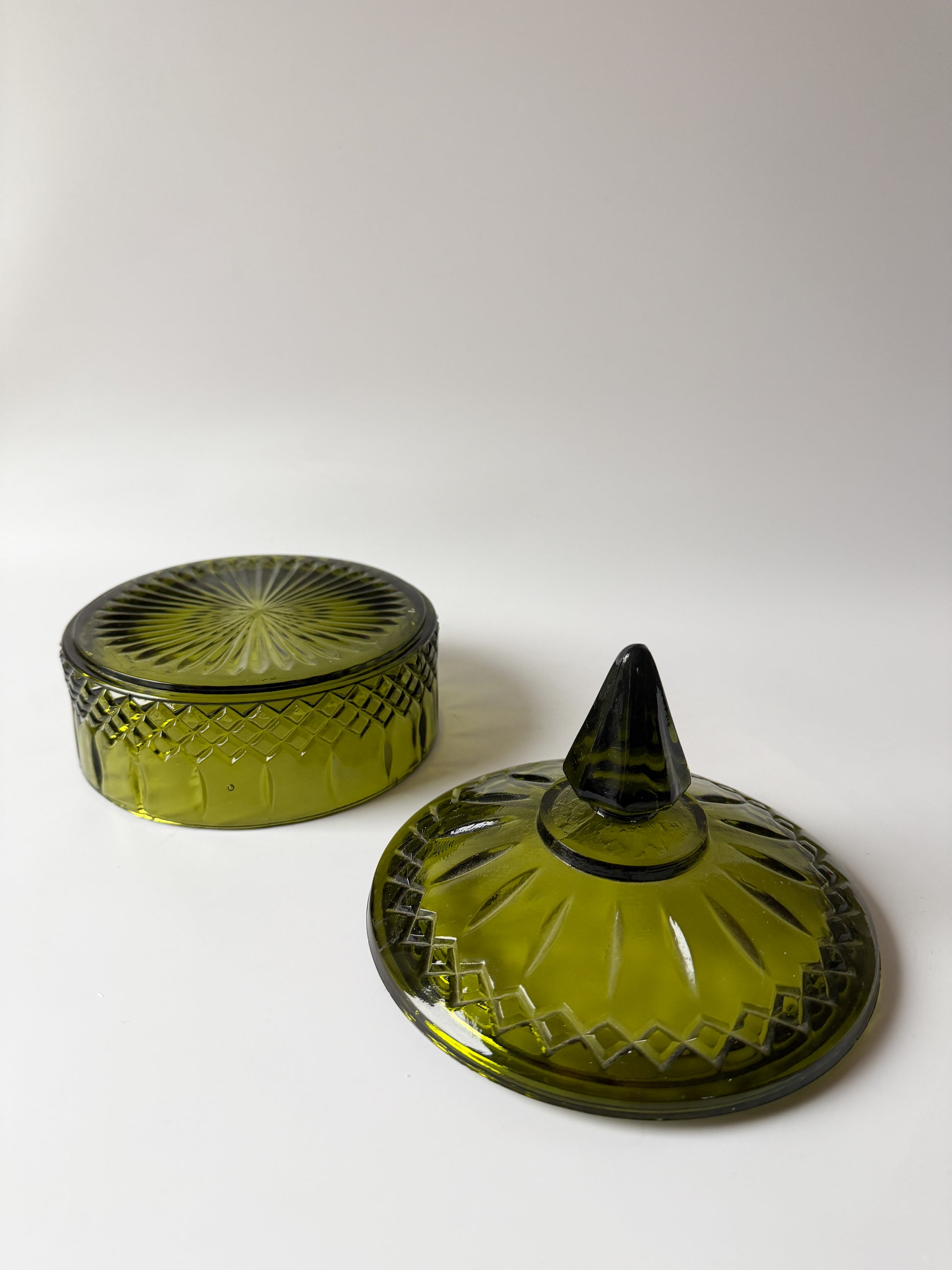 Vintage Indiana Glass Avocado Green Candy Dish